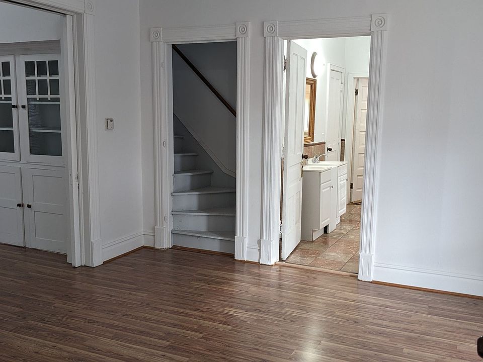 511 Locust St, Kalamazoo, MI 49007 Zillow