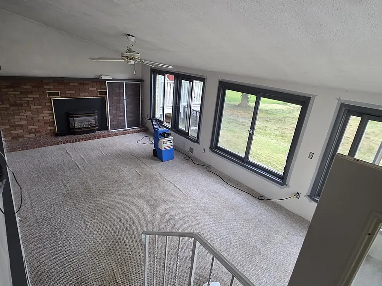 1491 Middle Rd — Photo 6