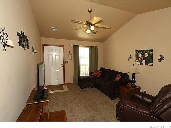 3rd image of 25526 S Holliday Dr