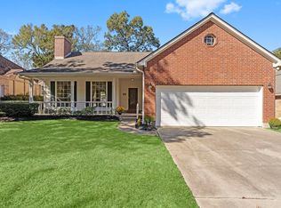 399 Rolling Hills Dr, Conroe, TX 77304