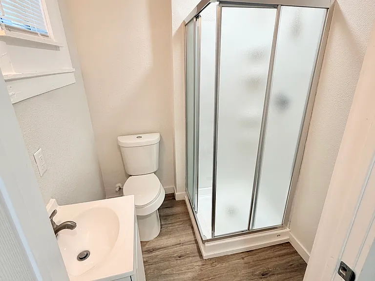 402 Eads Ave — Photo 7