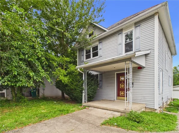 1909 36th St, Parkersburg, WV 26104