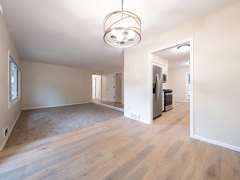 14200 Elgin Ct — Photo 10
