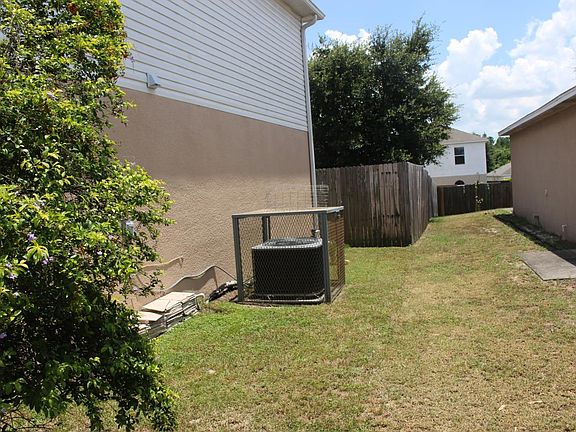 2nd image of 3131 Whispering Trails St