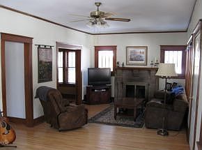 Living Room-Note hardwood flooring