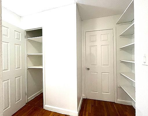 5th image of 640 W 207th St Residence A