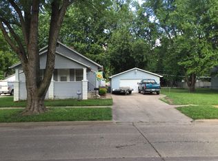 622 NE Sumner St, Topeka, KS 66616