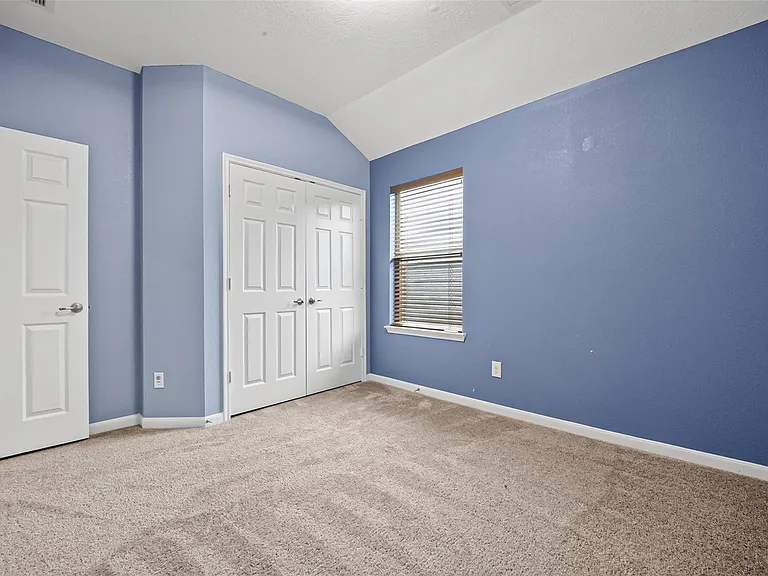 16419 Sheffield Run Dr — Photo 32
