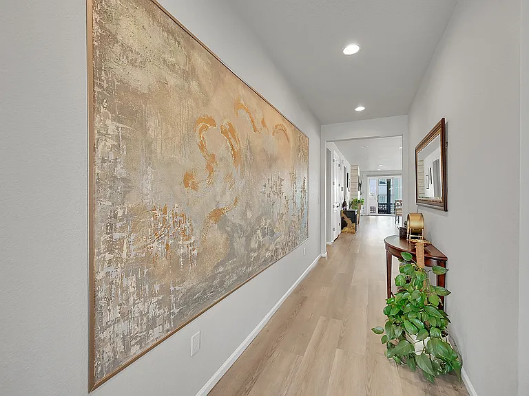 3891 Eaton Park St — Photo 2