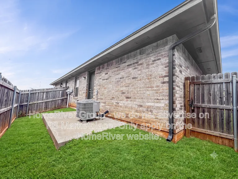 11506 Keystone Cir — Photo 10