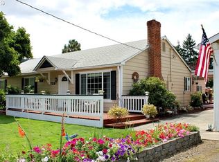 729 S Comstock Rd, Sutherlin, OR 97479