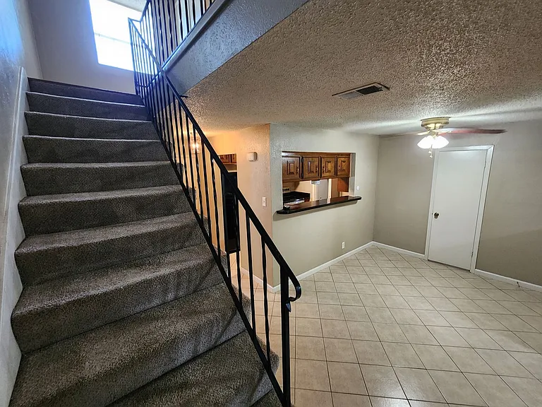 7604 Bridges Ave #B — Photo 8