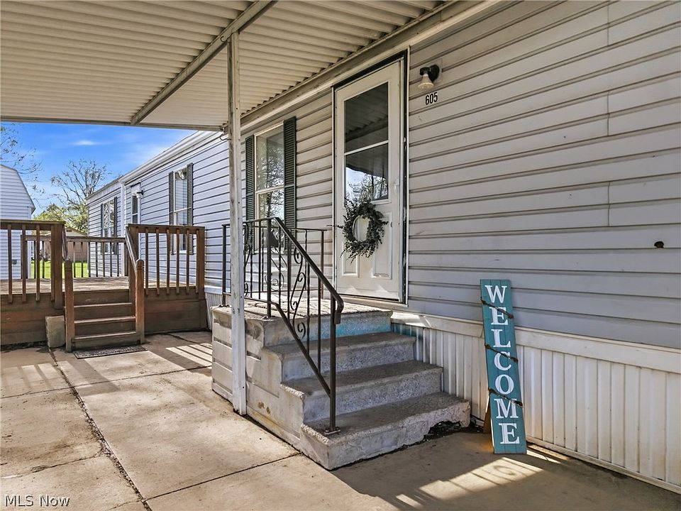 1st image of 605 Sugar Pines Dr SW