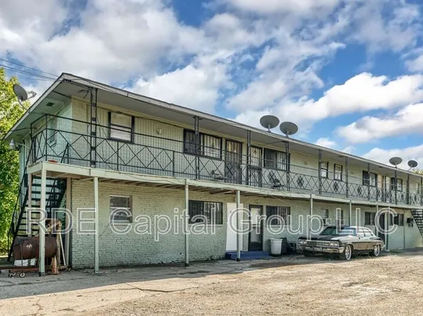2408 Meyers St APT 204, Dallas, TX 75215