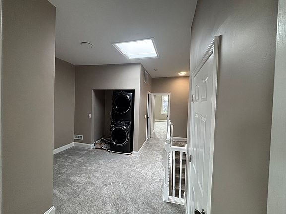 4th image of 1611 Darley Ave