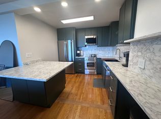 2626 N Lakeview Ave APT 2605, Chicago, IL 60614