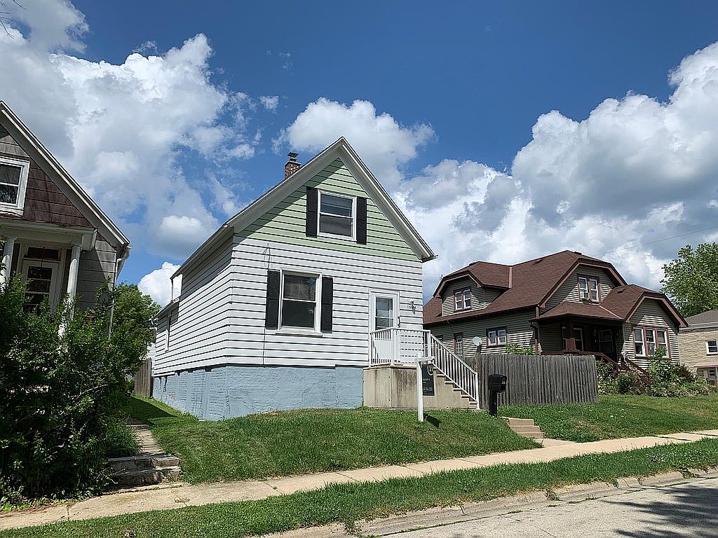 1404 Manitoba Ave, South Milwaukee, WI 53172 Zillow