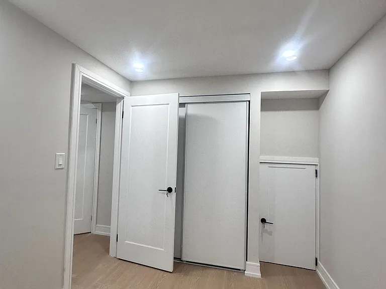 28 W Normandy Dr #2 — Photo 8