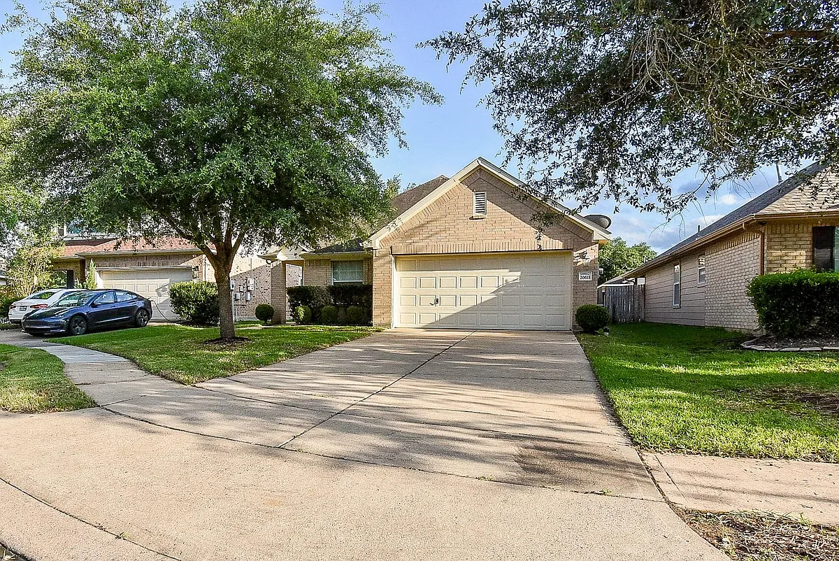 Building Photo - 20615 Maple Rain Ct