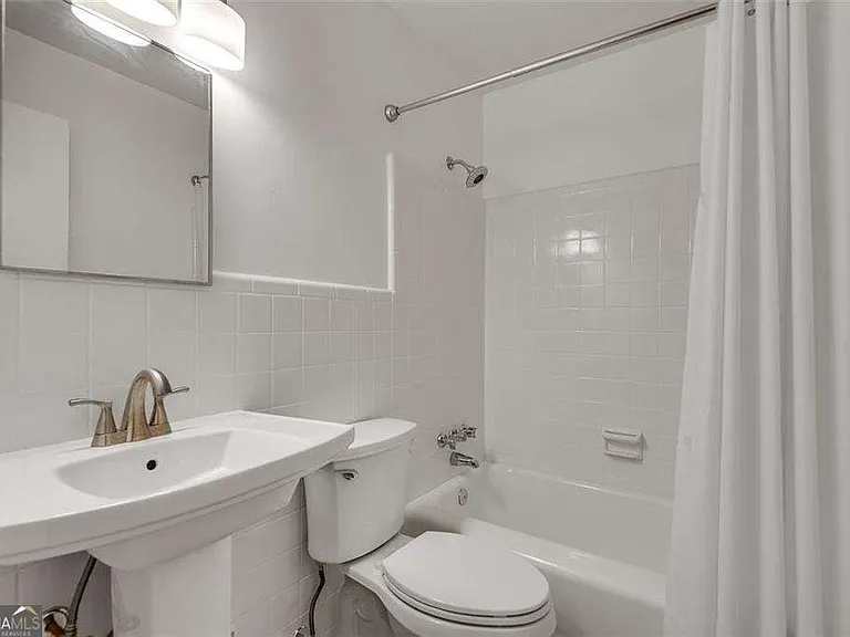 799 Marstevan Dr NE — Photo 16