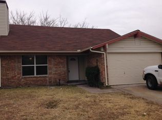 337 E Springdale Ln, Grand Prairie, TX 75052