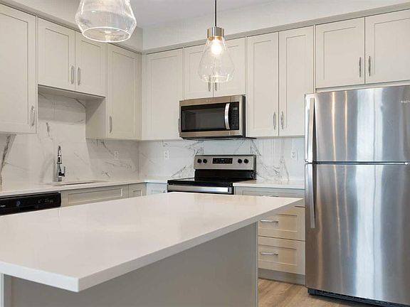 3rd image of 150 W Shawnee Sq SW #202