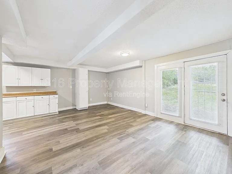 4417 Wayne Ave — Photo 13