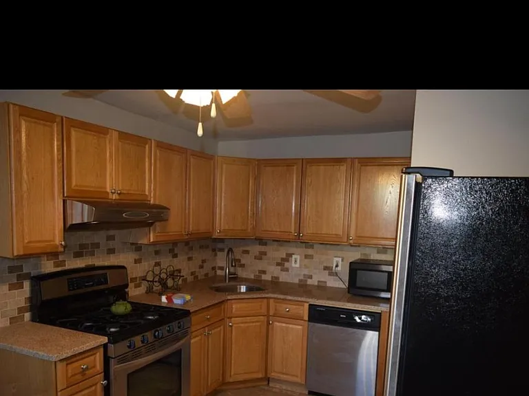 303 Fernwood Ave #1 — Photo 9