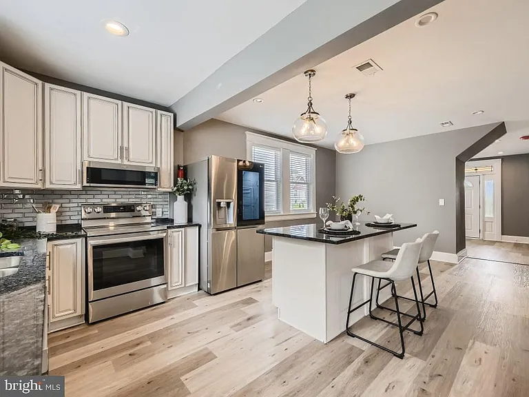 1826 Fairview Ave — Photo 18