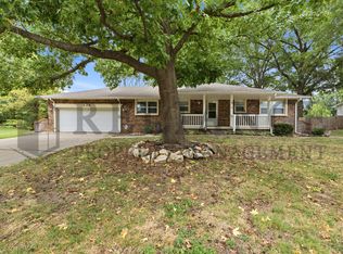 428 Peach Tree Ln, Haysville, KS 67060