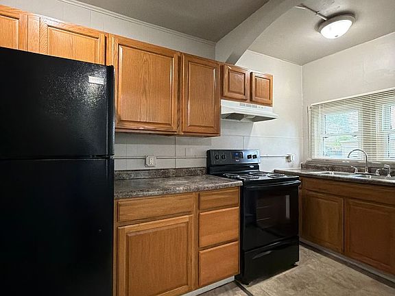 5th image of 301 S 10th St #301