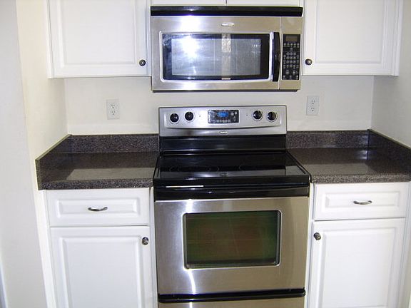 5th image of 867 Watsonia Dr