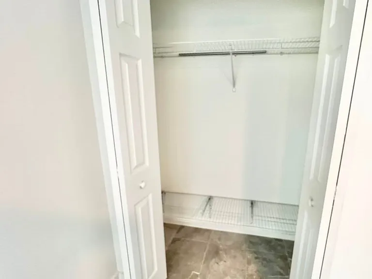 4622 SW 7th Pl — Photo 22
