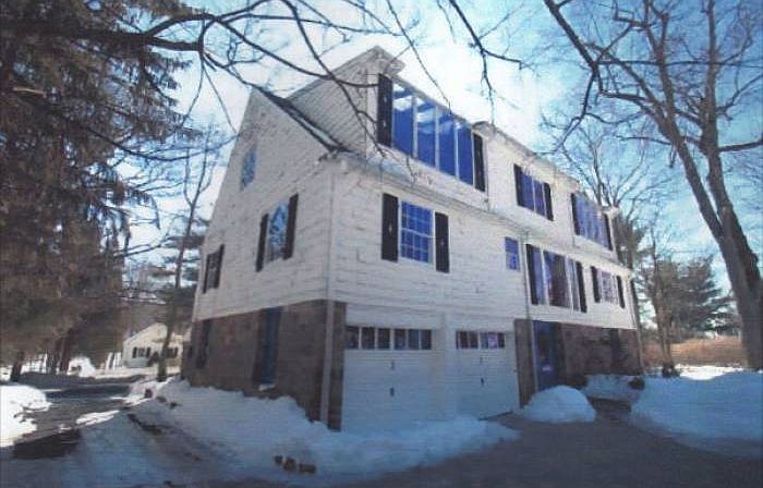 Antique Carriage House