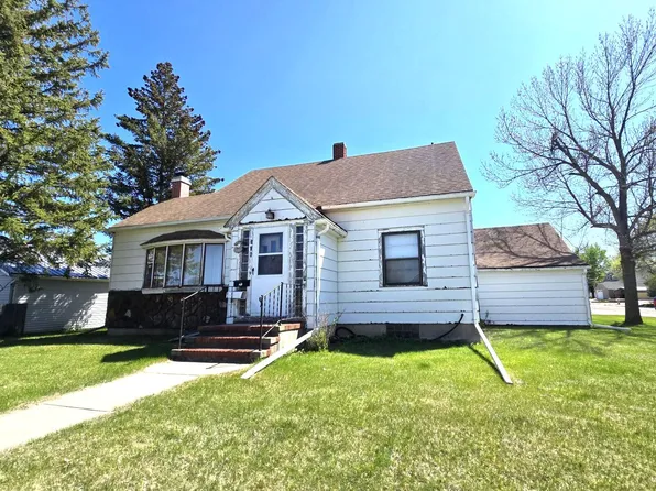 326 W 4th St, Miller, SD 57362