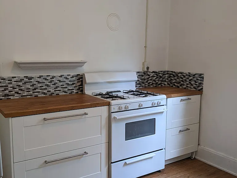 3321 Ruther Ave #2 — Photo 2