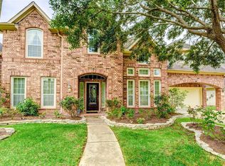 14006 Sea Myrtle Ln, Sugar Land, TX 77498
