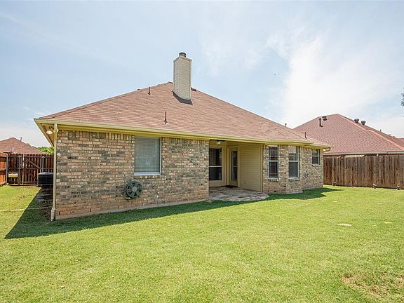 4th image of 3341 Tommy Hays Dr