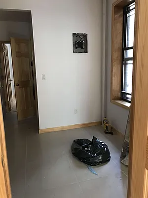 Rented by Eight Horse Realty | media 8