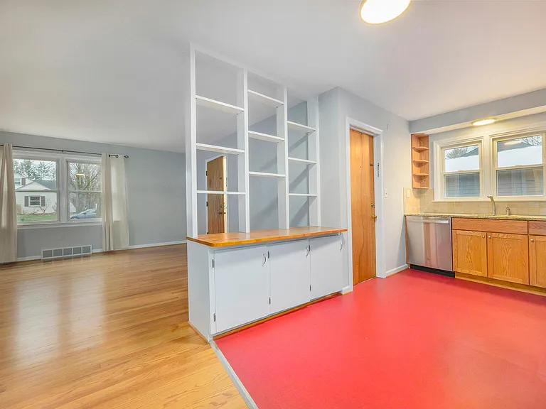 516 Berkley Ave #1 — Photo 11