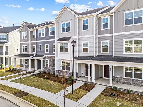 825 Basswood Glen Trl Photo 1