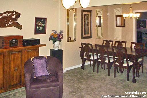 3rd image of 211 E MAPLEWOOD