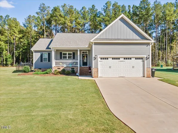 153 Highclere Ln, Selma, NC 27576