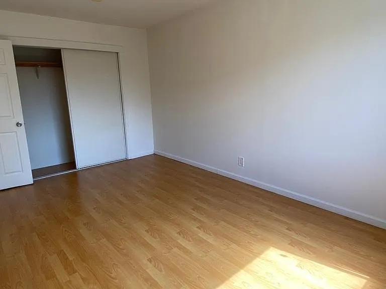 1030 York St — Photo 17