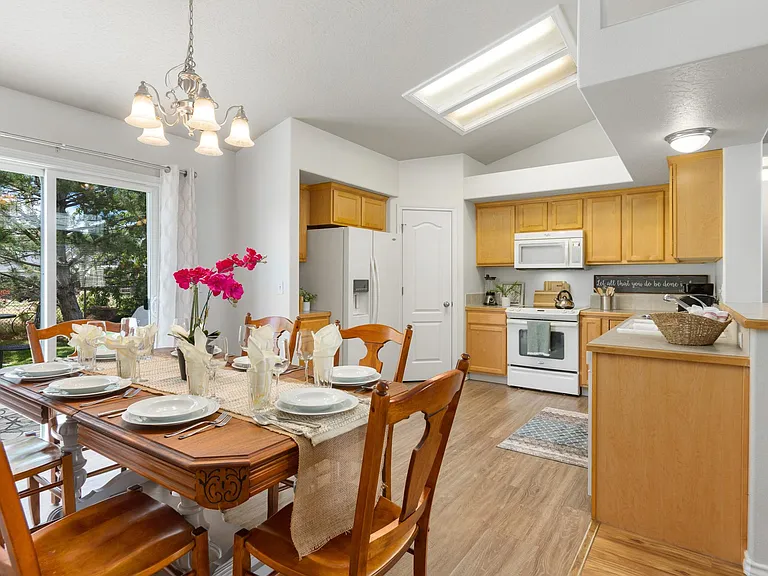 Kitchen and dining table