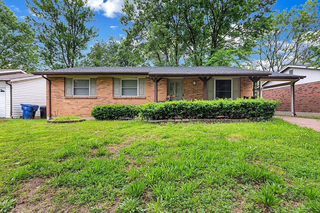 3 bed, 1189 sqft, $1,700 — Photo 2