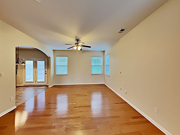 5th image of 5826 Langwell Ln