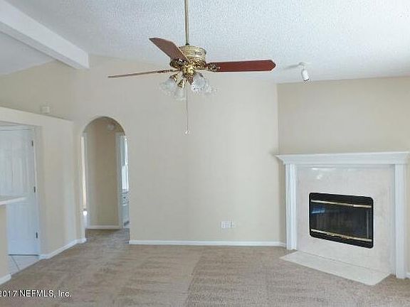 5th image of 12390 Huntley Ct