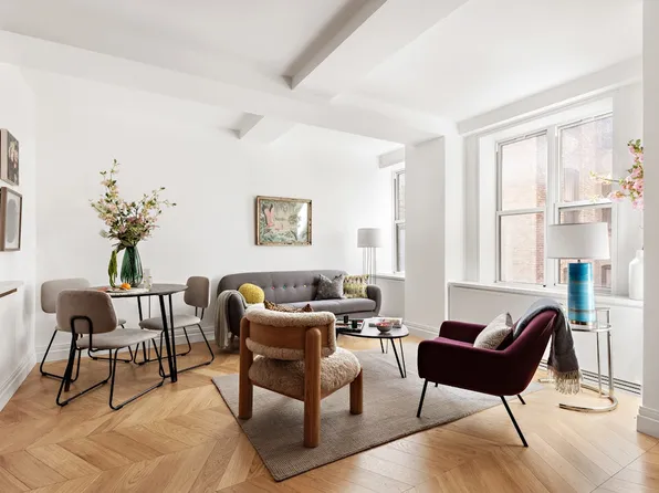 393 West End Avenue image 1 of 17