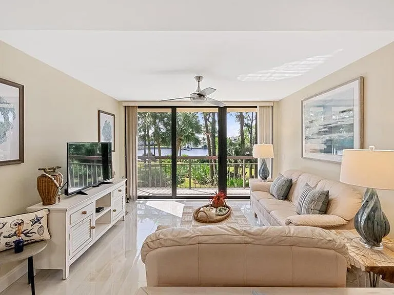 2101 Marina Isle Way #203 — Photo 9